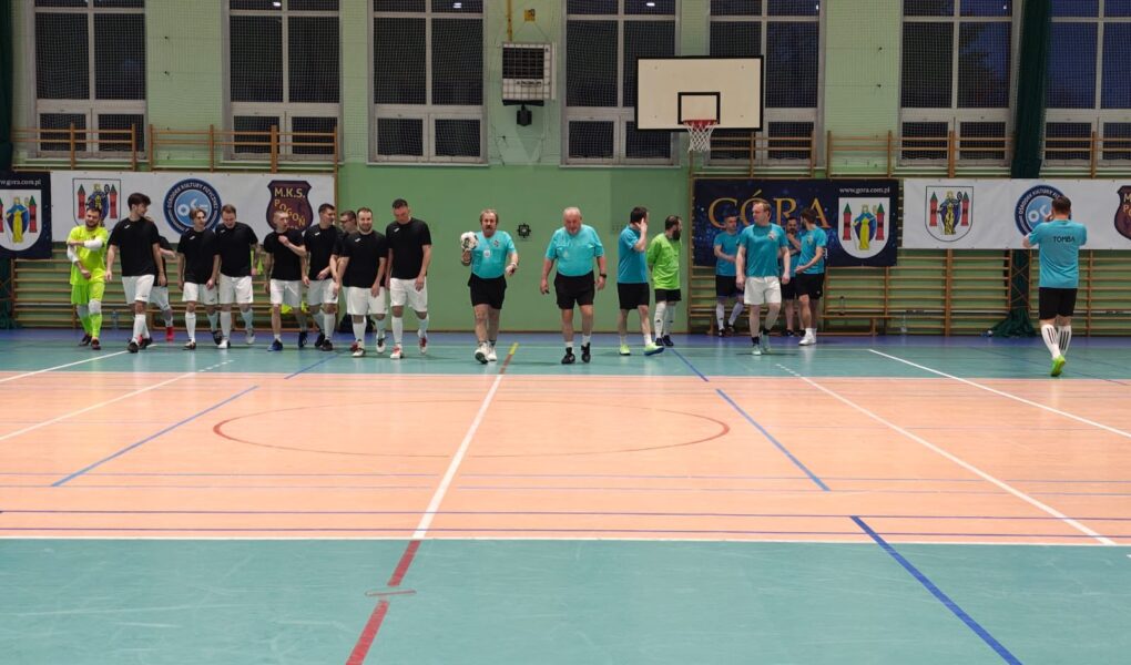 zawodnicy turnieju podczas gry