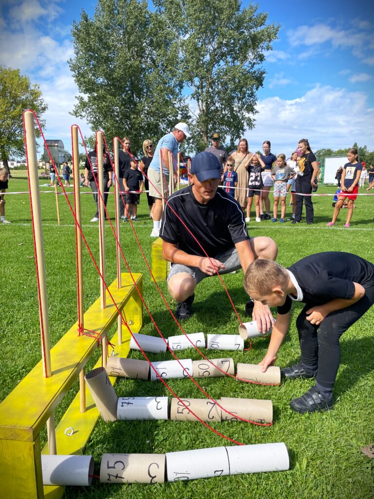 DZIECI PODCZAS BIEGU SUPERKIDS